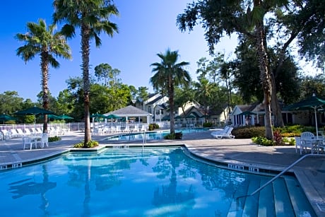 Oak Plantation Resort