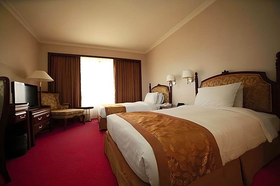Grand Riverview Hotel