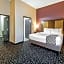 La Quinta Inn & Suites by Wyndham Weatherford OK