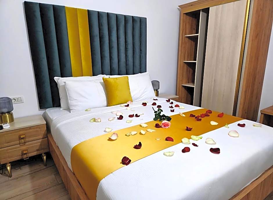 COLT DE RAI-Deluxe & Spa