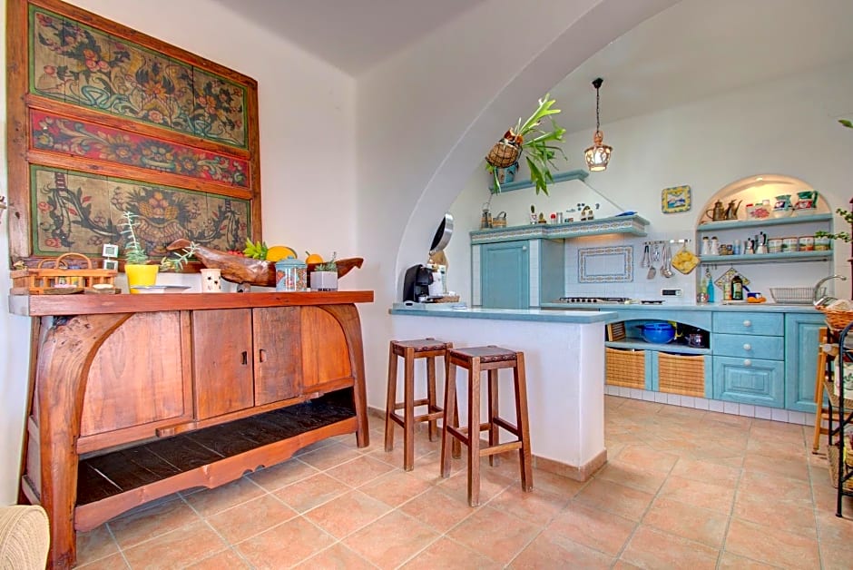 Lacco Terrace Solarium