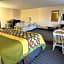 Super 8 by Wyndham Columbia Clark Lane