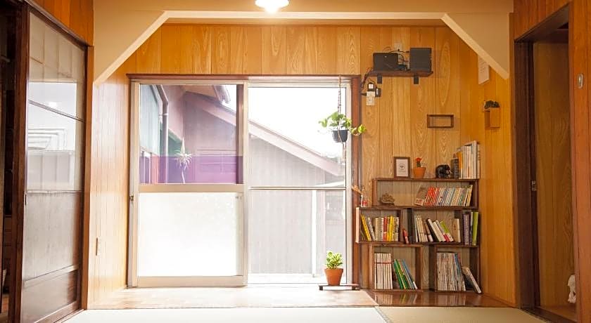 Guest House tokonoma