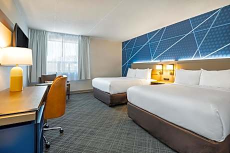 Queen Room with Two Queen Beds - Non-Smoking