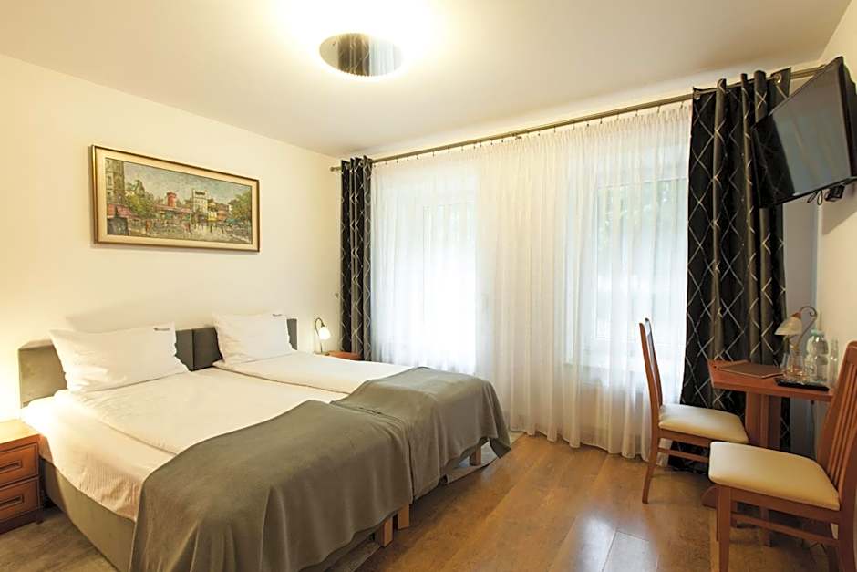 HOTEL I RESTAURACJA BROCHÓW