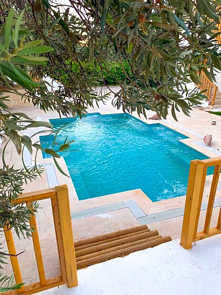 Alaçatı Barbarossa Hotel