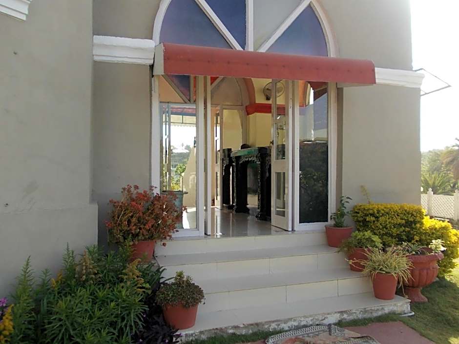 Hotel Udai Garh (A Family Hotel)