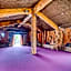 Beachcomber Lodge & Backpacker