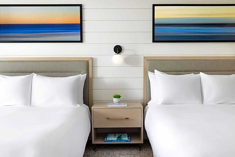 The Pell - JDV by Hyatt