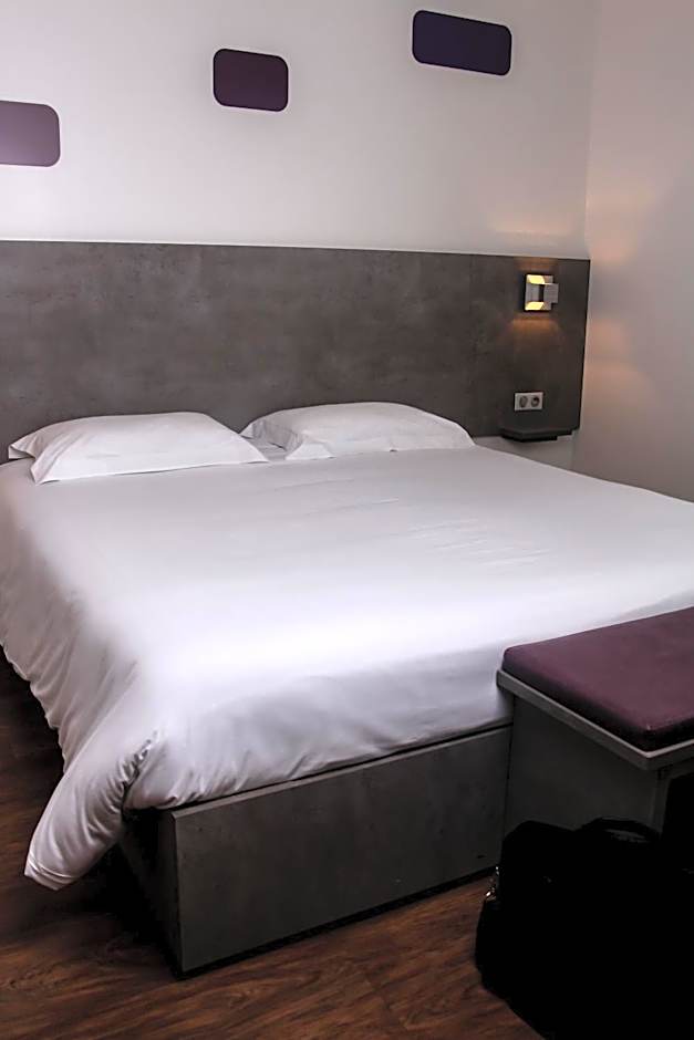 H24 HOTEL