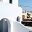 Amphitrite Suites Santorini
