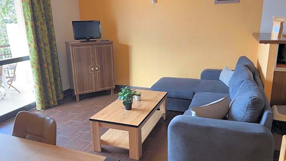 Résidence Château des Magnans by Nevesol