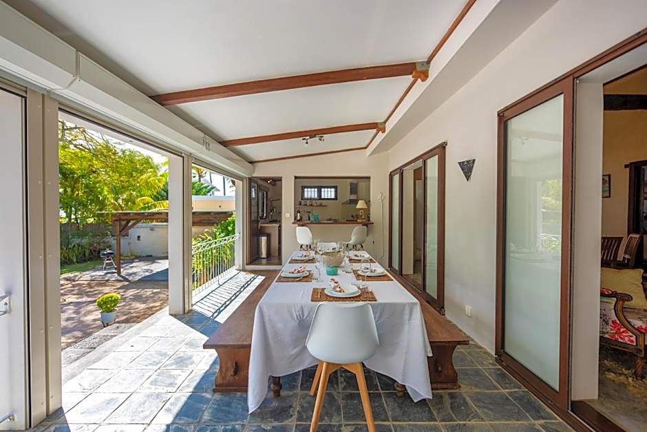 Quaint 4-bedroom Beach Villa in a fishing village