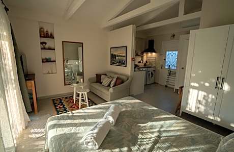Studio with Garden View