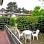 Nice flat with garden and parking