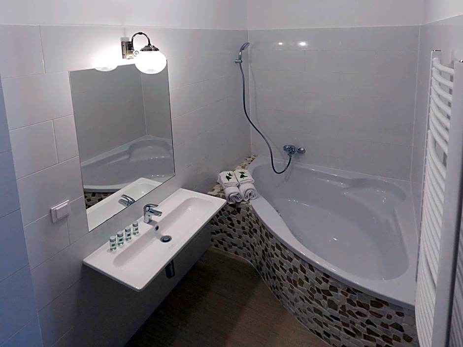 Dwór i Dworek Leszczowate Wellness & Spa