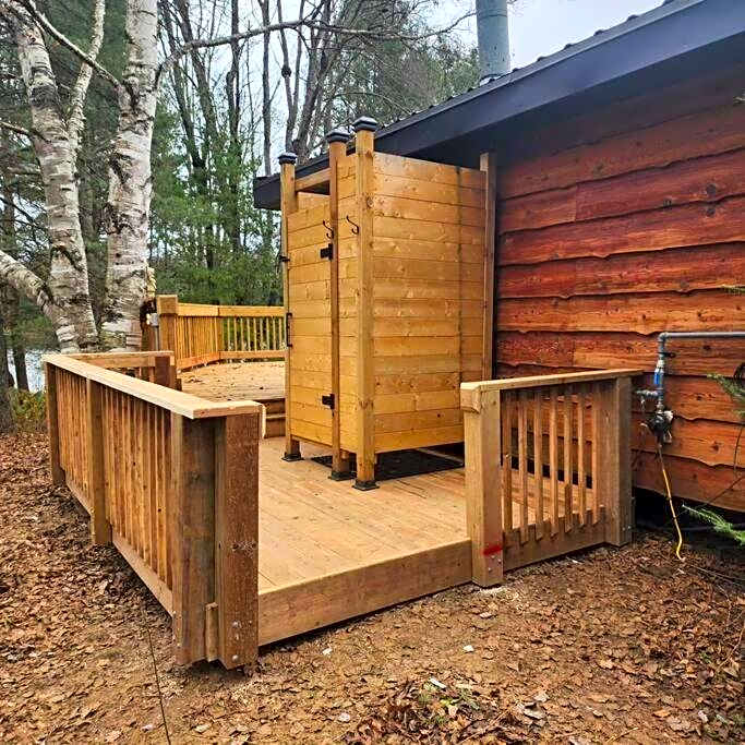 Red Cedar Chalet on Brady Lake
