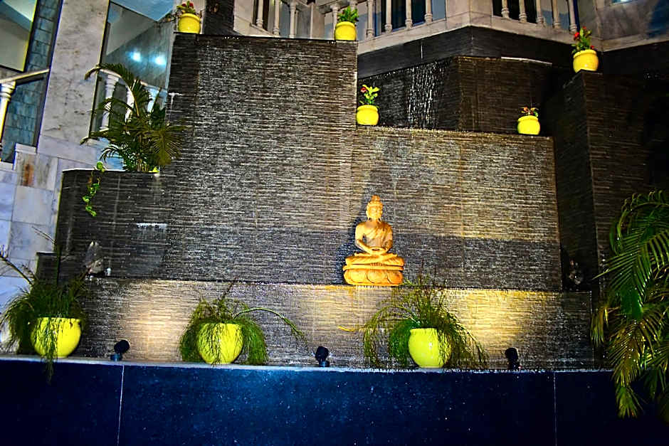 Hotel Samrat International