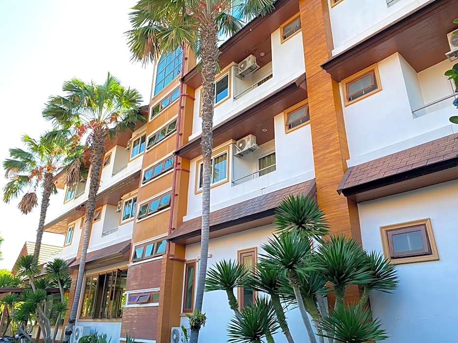 Chaophayathara Riverside Hotel