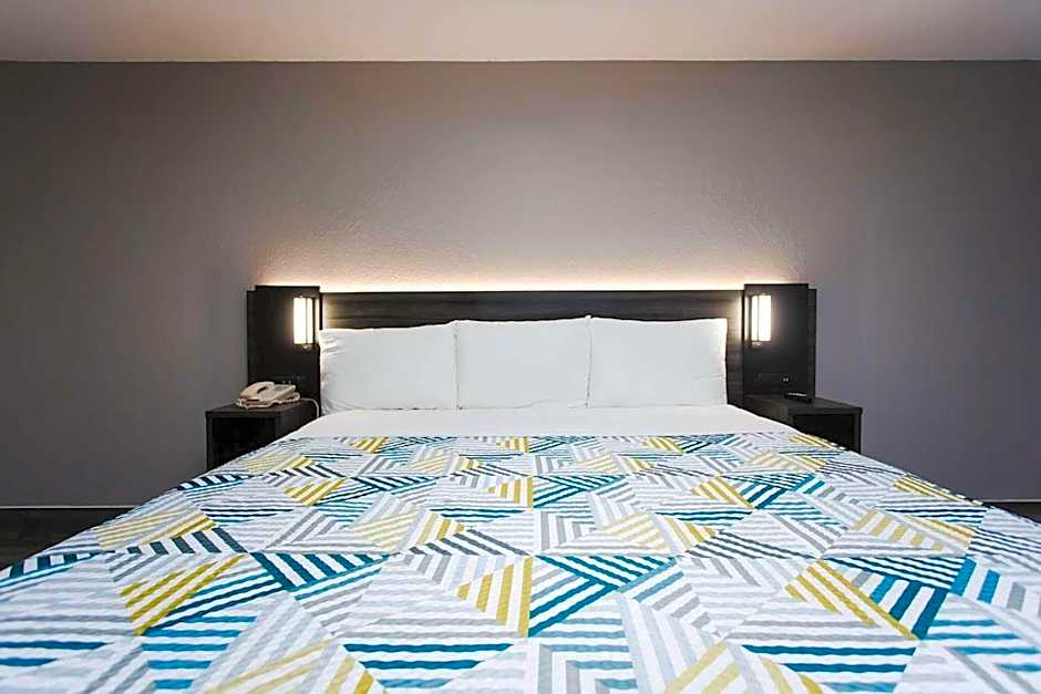 Studio 6 Houston TX Medical Center NRG Stadium