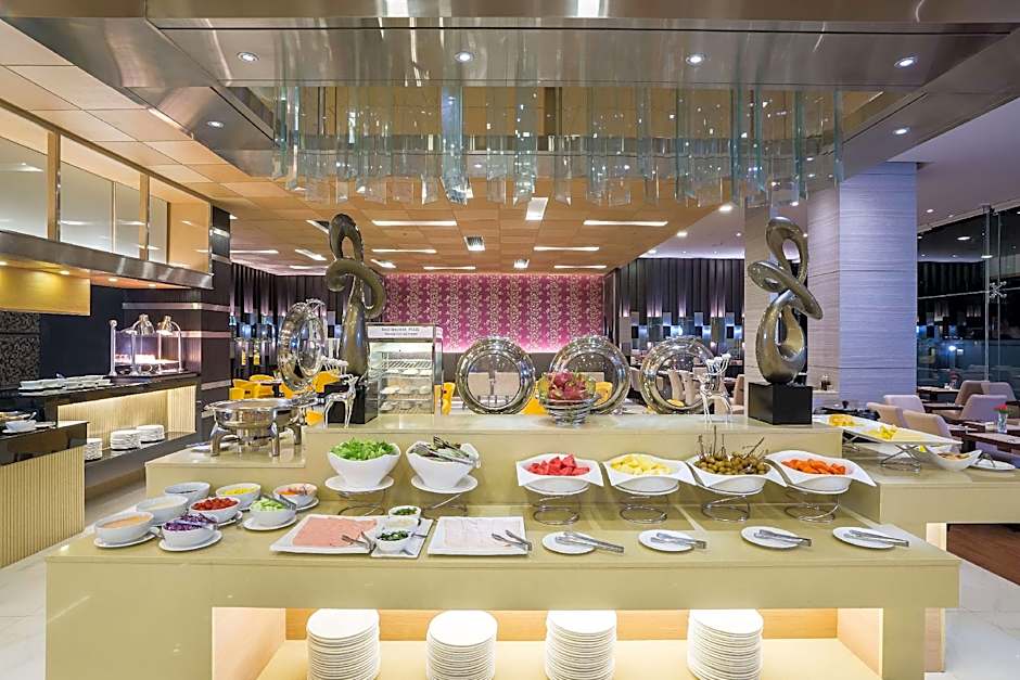 Best Western Plus Wanda Grand Hotel