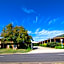 Mountain Creek Motel Bar & Restaurant