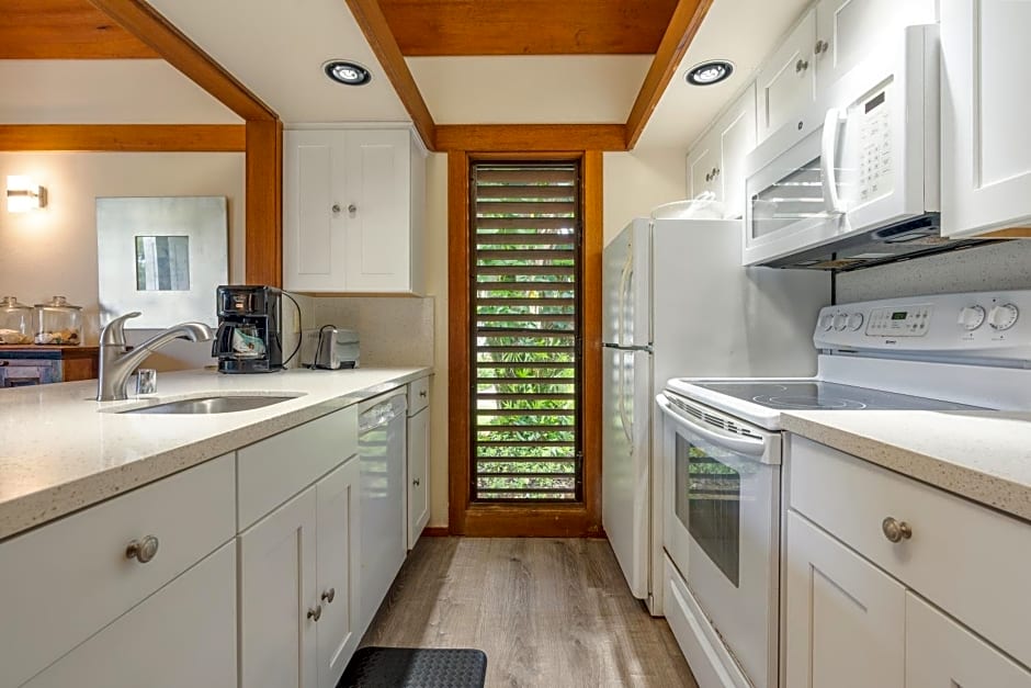 Castle Kiahuna Plantation Resort And The Beach Bungalows