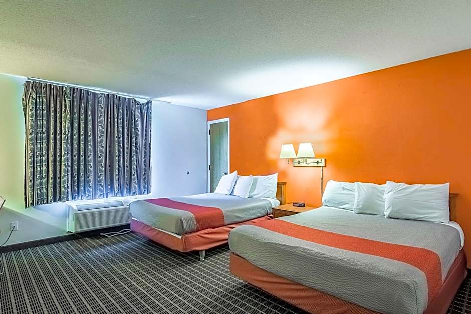 Motel 6-Grand Rapids, MI - Northeast