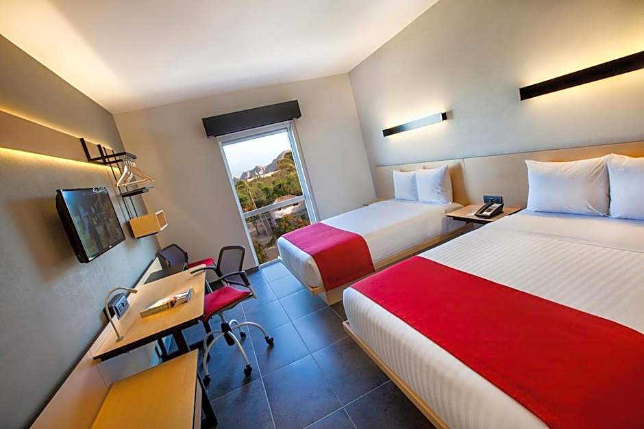 City Express Plus by Marriott Cabo San Lucas