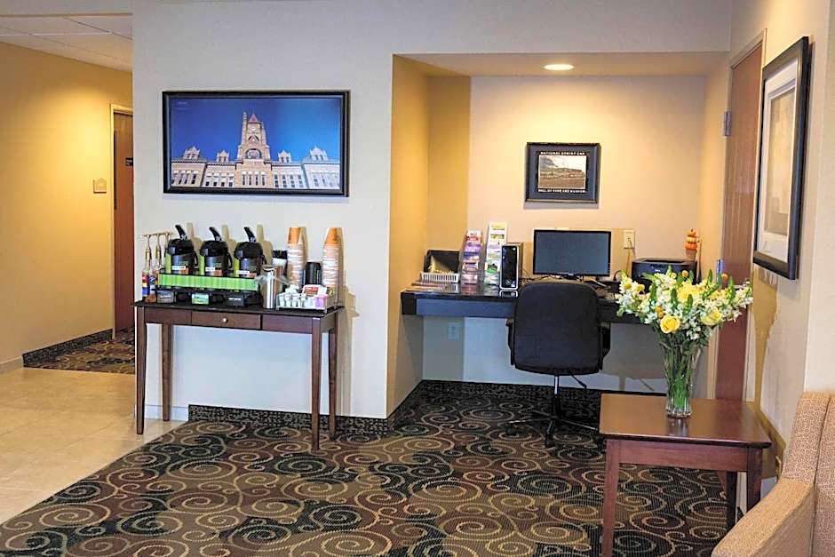 Cobblestone Hotel & Suites - Knoxville