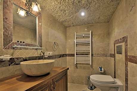 Cave Room (2 Adults)