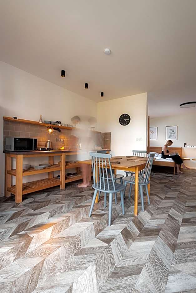 ART Hostel & Apartments