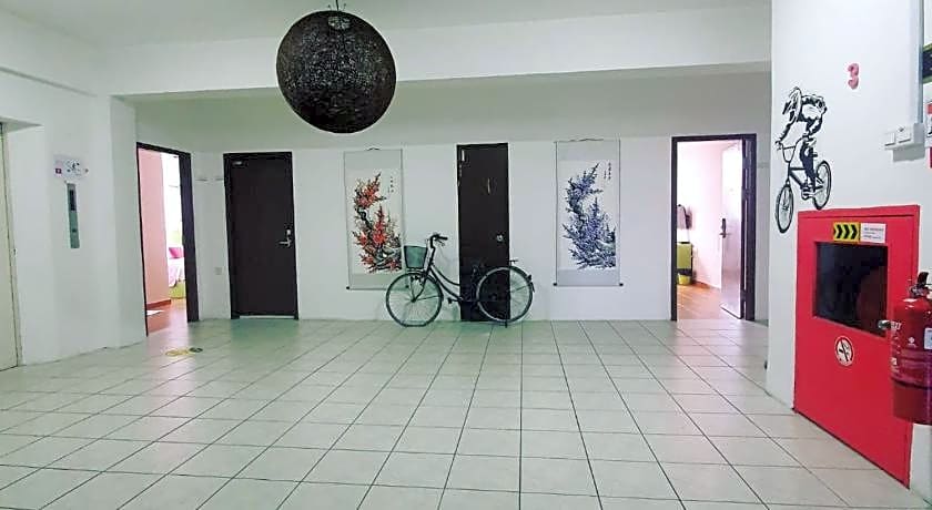 Y Hotel