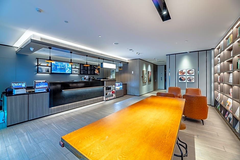 Hanting Hotel Yulin Development Zone Wanda Plaza