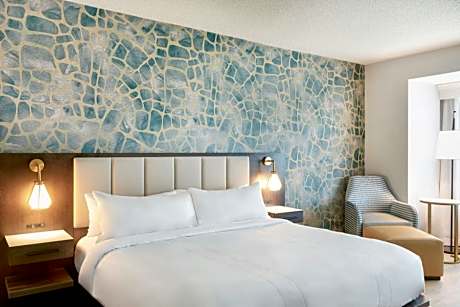 Concierge King or Queen Room