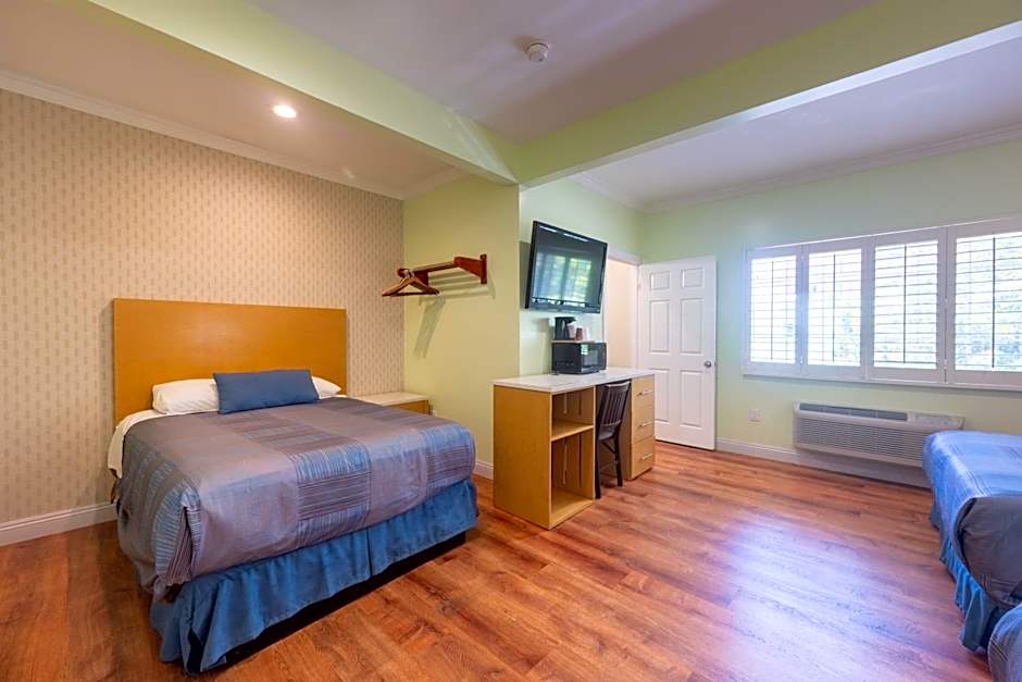 Hollywood City Inn