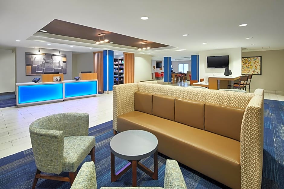 Holiday Inn Express Hotel & Suites Pensacola-West Navy Base, an IHG Hotel