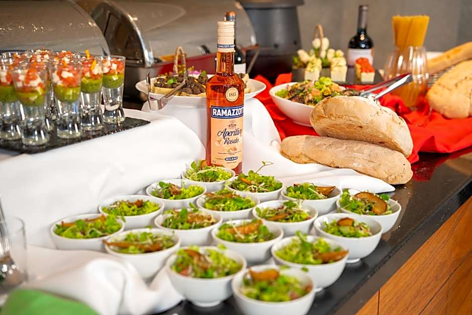 Hilton Garden Inn Santiago Airport