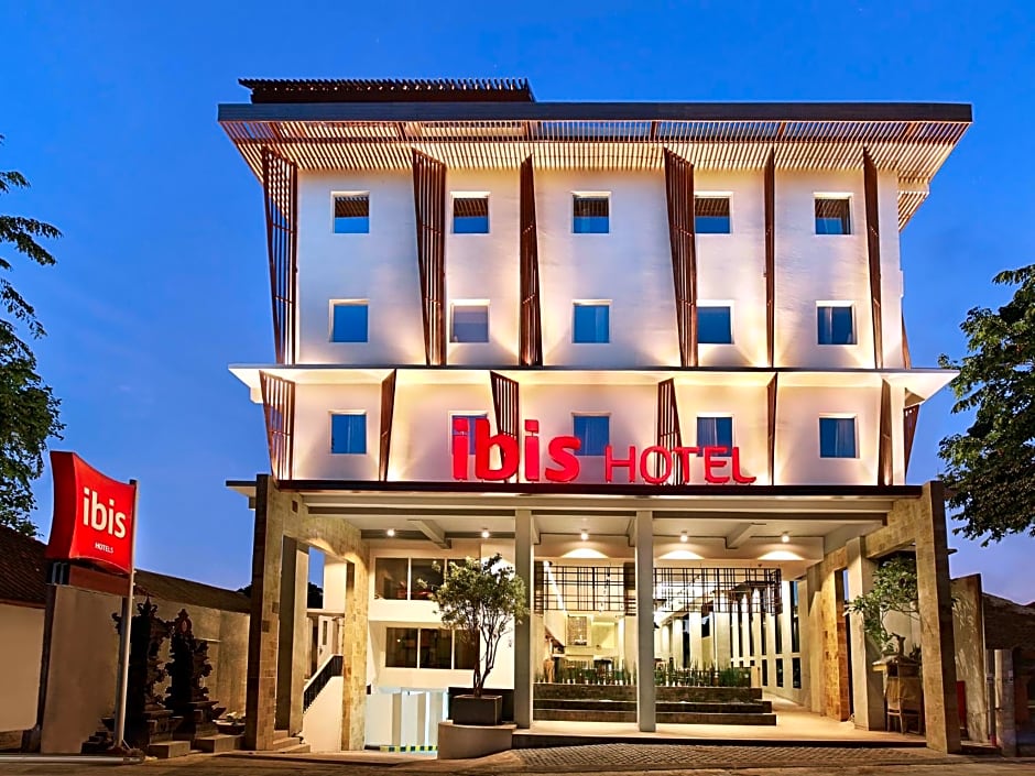 Ibis Bali Legian Street