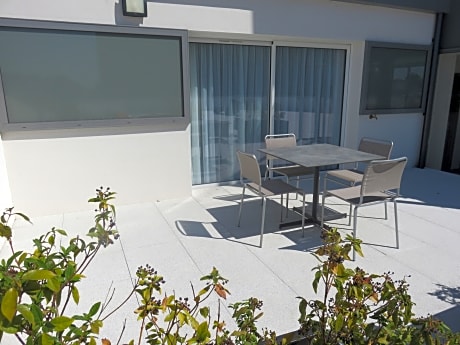 suite with terrace (40m2)