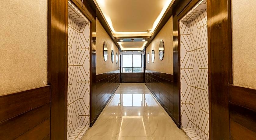 3 BY OYO Nami Residency Ahmedabad