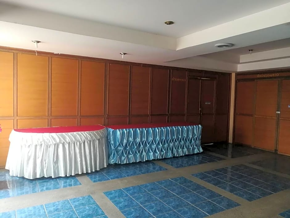 โรงแรมเชียงรุ่ง