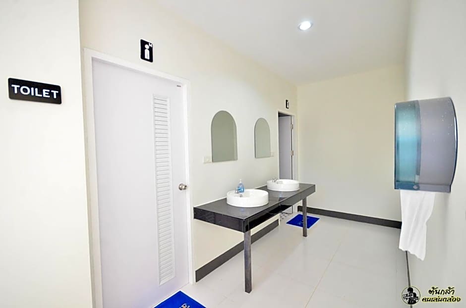 แอ่ว-ดีLD Hotel&Residences