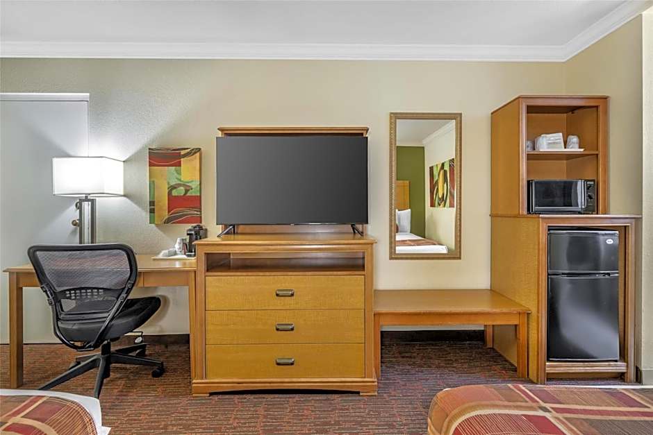 Best Western Angus Inn