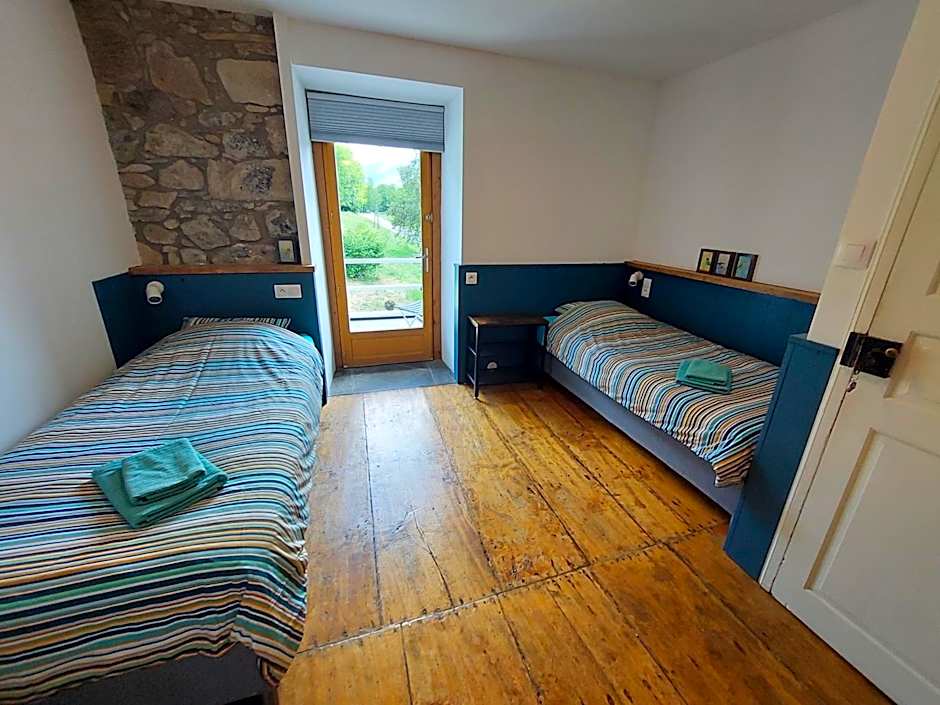 Les Deux Vélos Chambres d'Hotes-Table d'Hotes