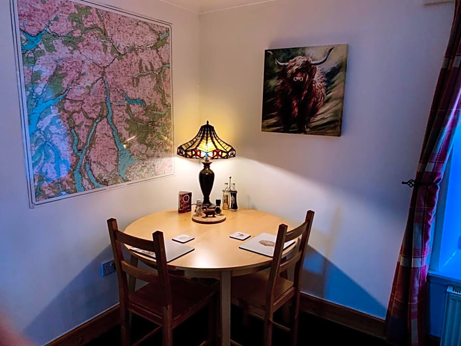 Garrison Farm with Hot Tub