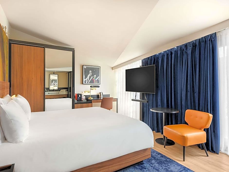 Pullman Budapest