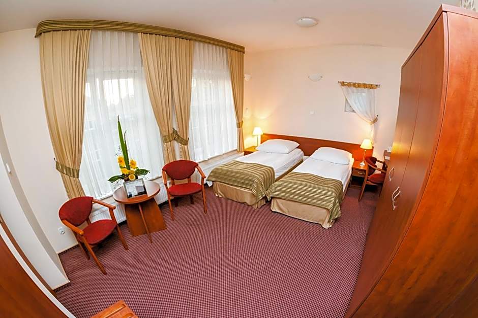 Hotel Logos