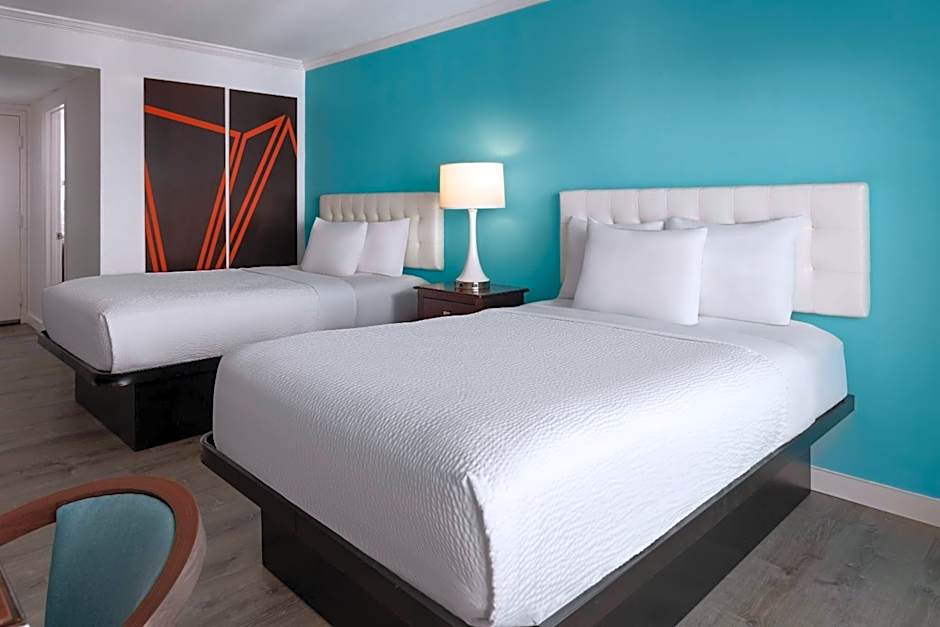 Howard Johnson Plaza Hotel by Wyndham Ocean City Oceanfront