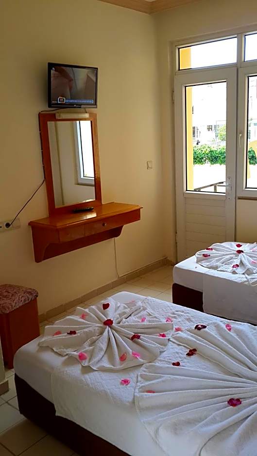 Caner Hotel